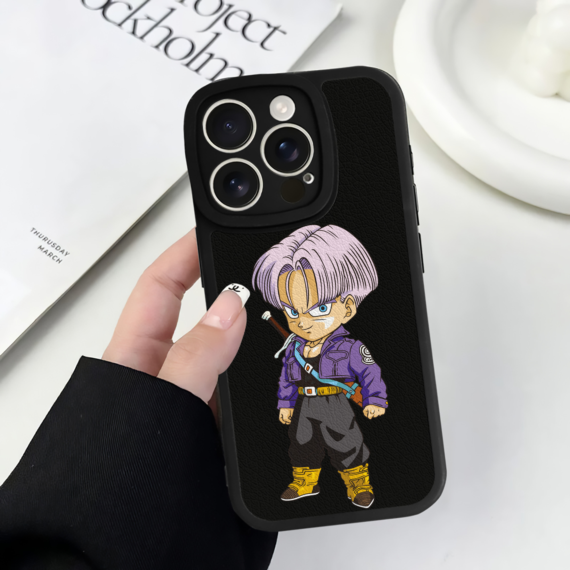 （画像用） ドラゴンボール トランクス（Torankusu）DRAGON BALL Trunks 【iPhone 16シリーズ対応】シリコンスマホケース（レザー調） 材質：シリコン